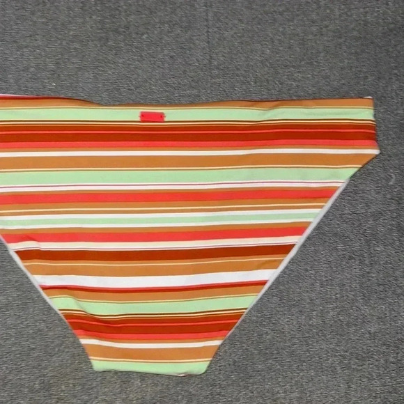 NWT Roxy Bikini Bottom - Picture 2 of 4